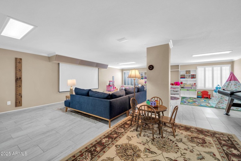 mls_6708 W Utopia Rd-38