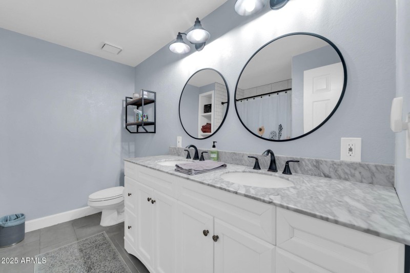 mls_6708 W Utopia Rd-52