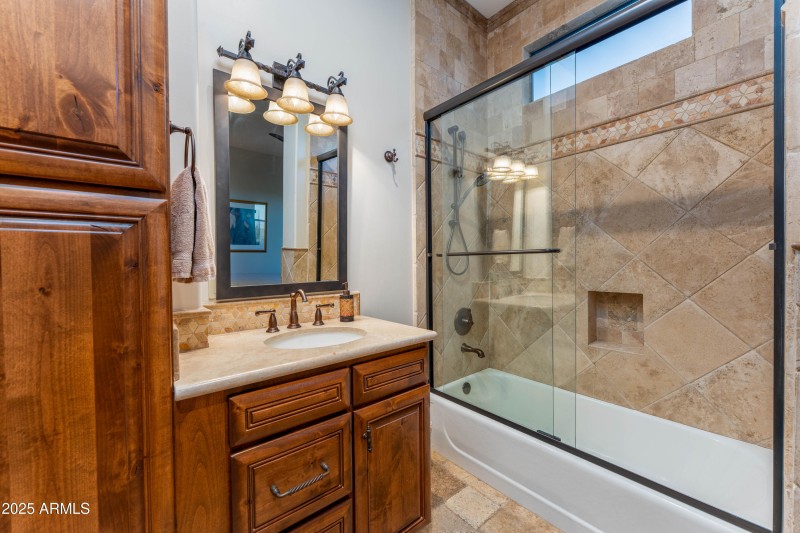Guest bath 2