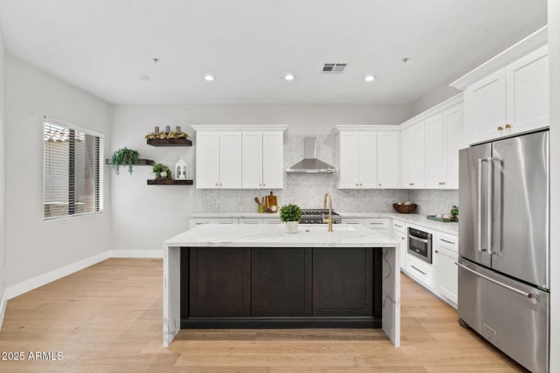 Large Kitchen