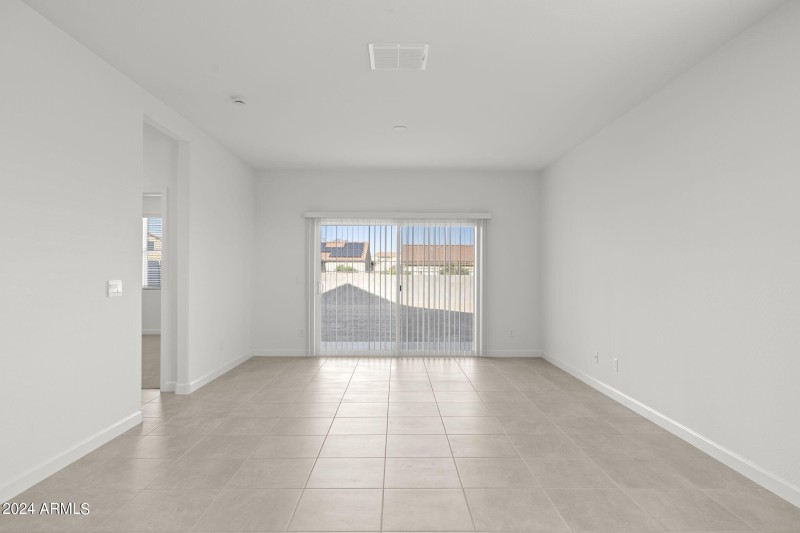 10-web-or-mls-1843-s-239th-dr-79