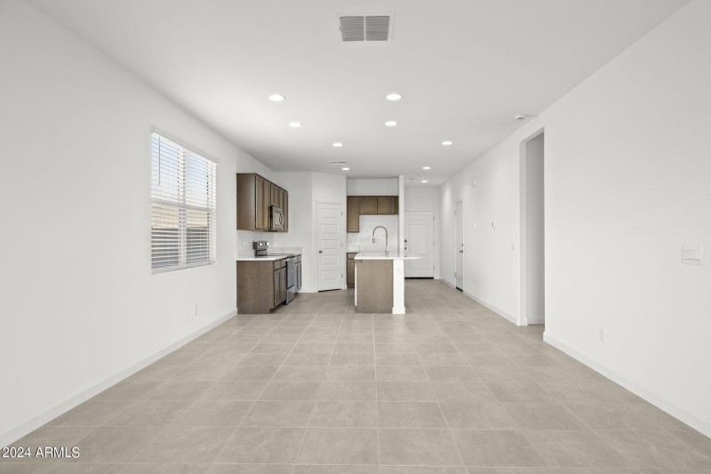 15-web-or-mls-1843-s-239th-dr-79