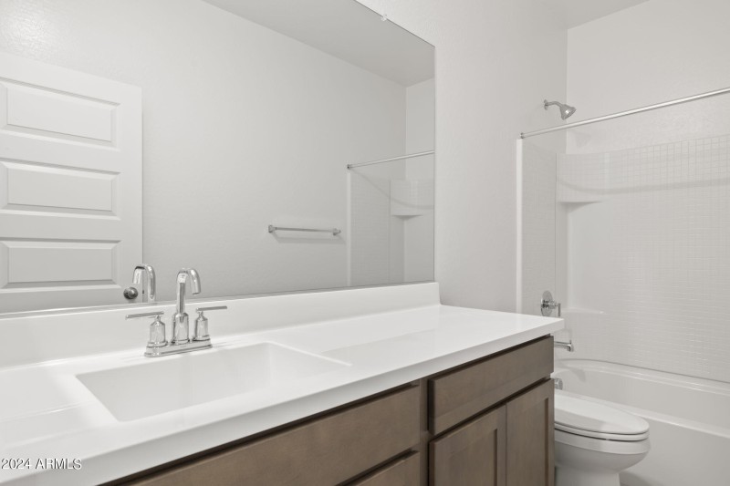 35-web-or-mls-1843-s-239th-dr-79