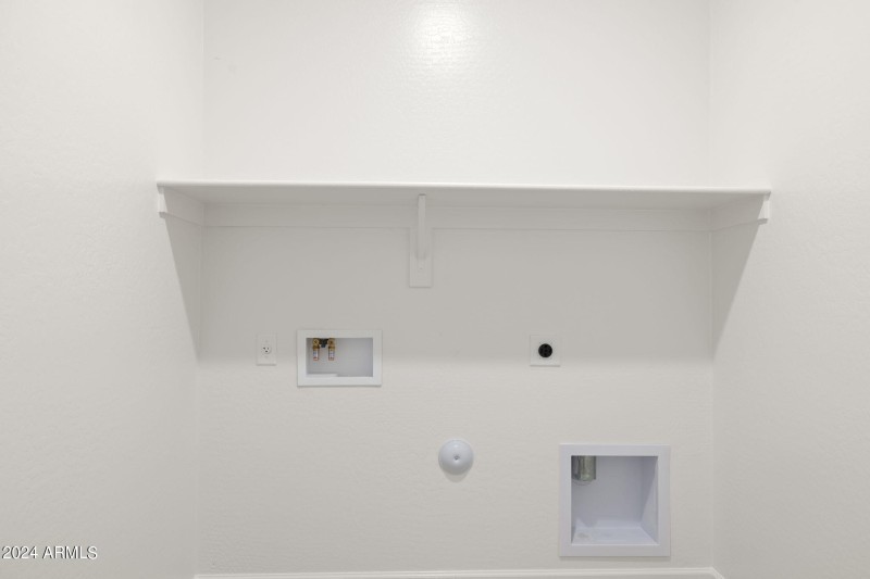 41-web-or-mls-1843-s-239th-dr-79