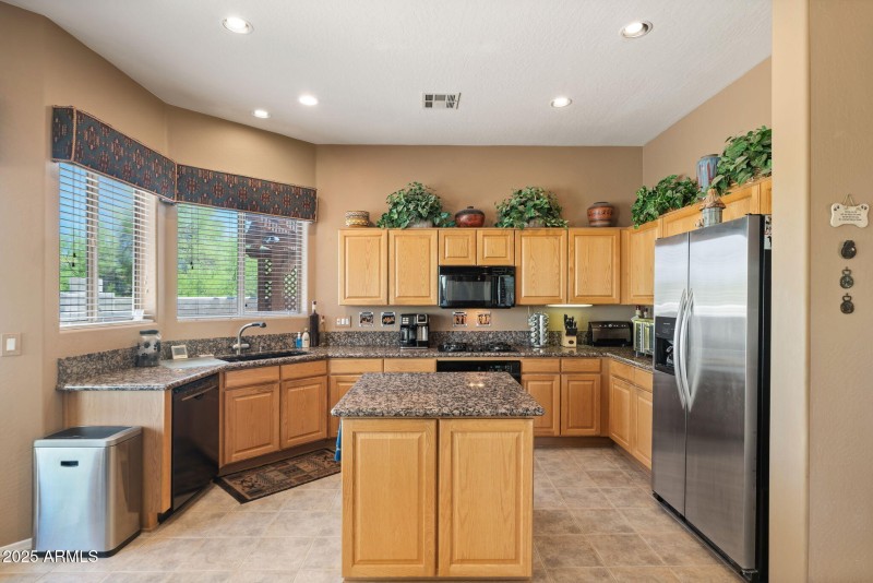 Kitchen with island