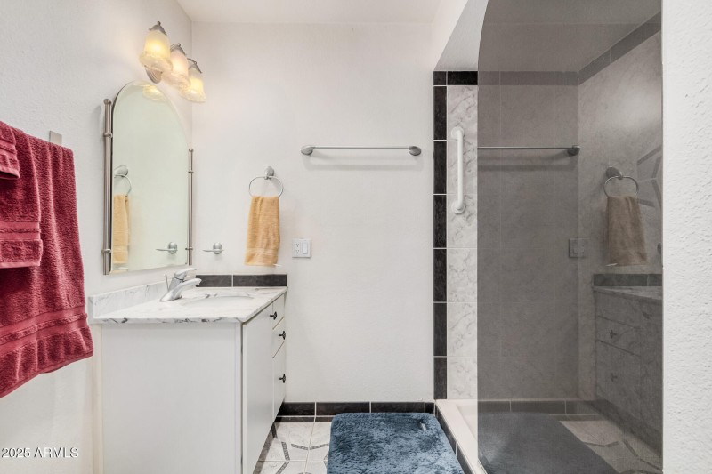 2nd bathroom