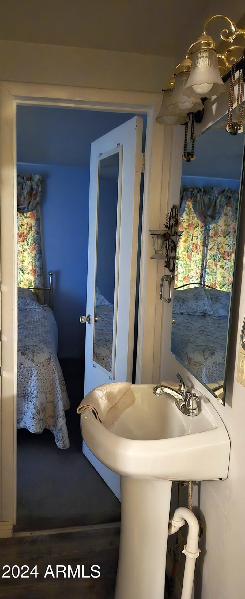 Jack n Jill Bathroom