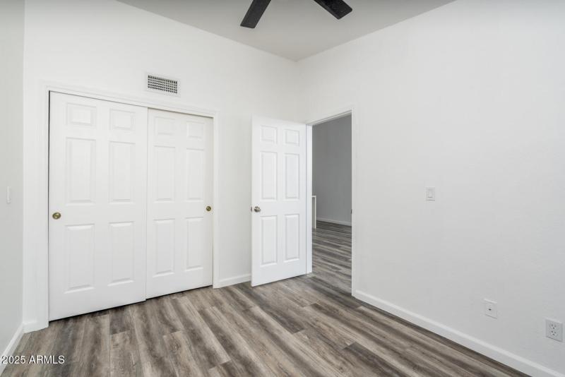 Bedroom_1