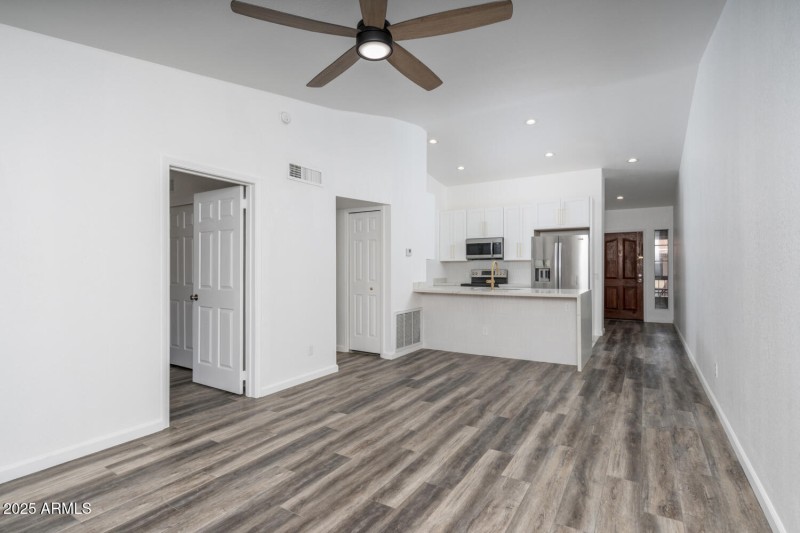 Family Room_1