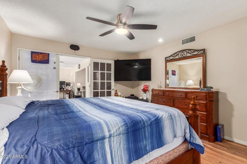 22 Kingswood