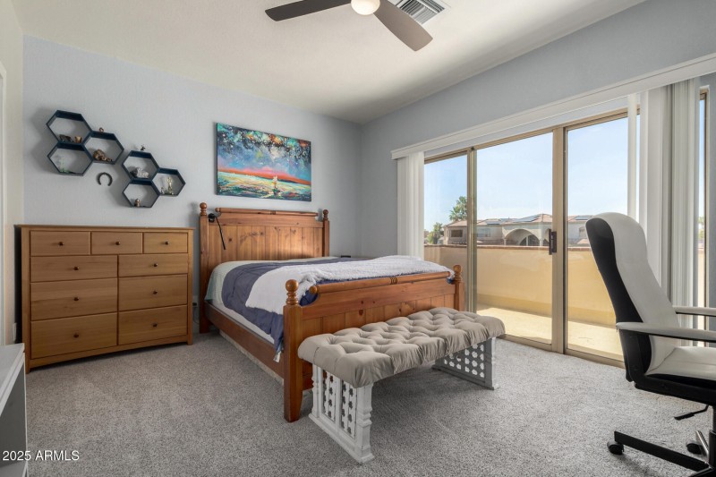 Upstairs Bedroom 2