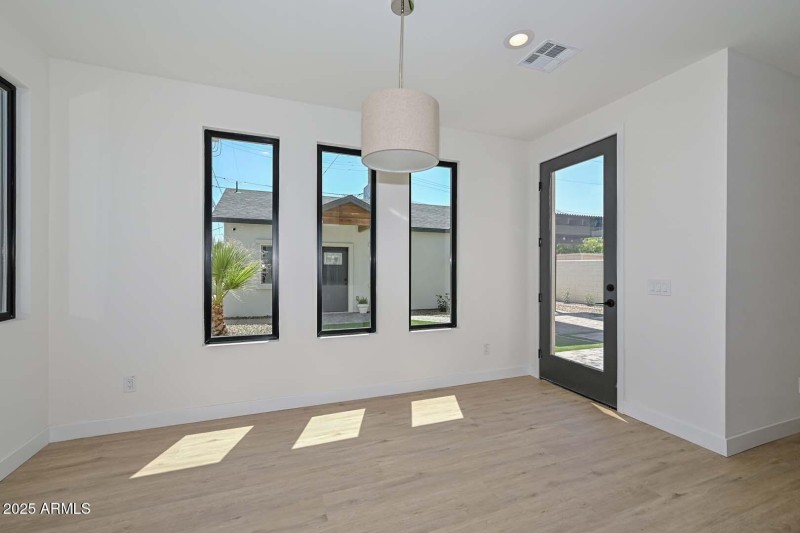 Breakfast Room