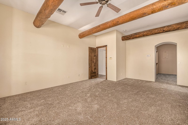 MASTER BDRM WITH SITTING AREA