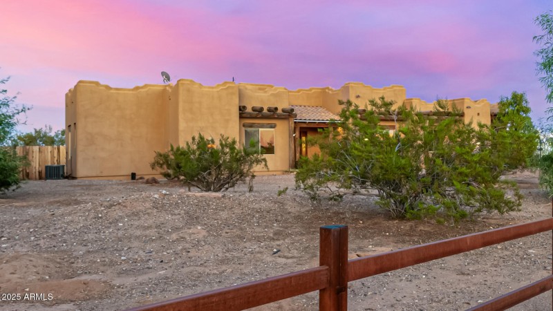 NATURAL DESERT LANDSCAPING