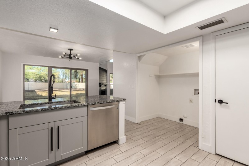 Open kitchen
