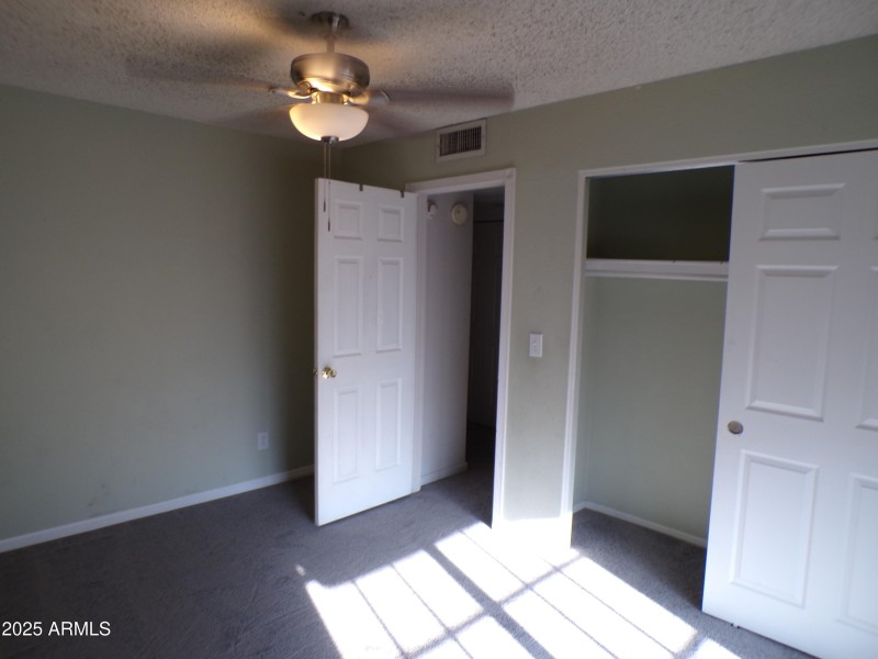 Bedroom1-3