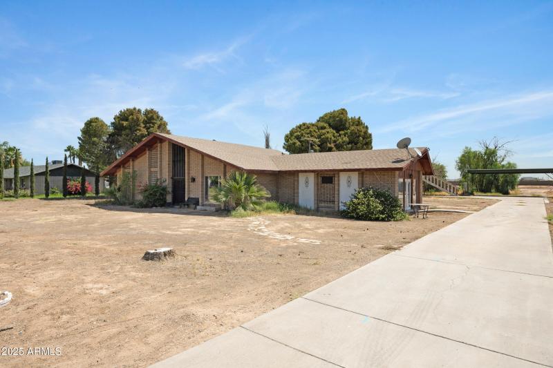2921 N 103rd Ave-3