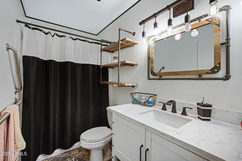 2921 N 103rd Ave-10