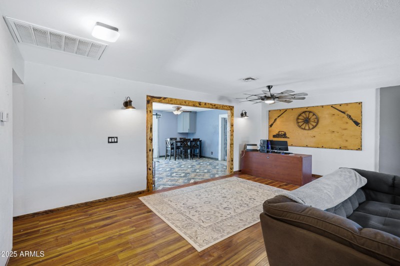 2921 N 103rd Ave-11