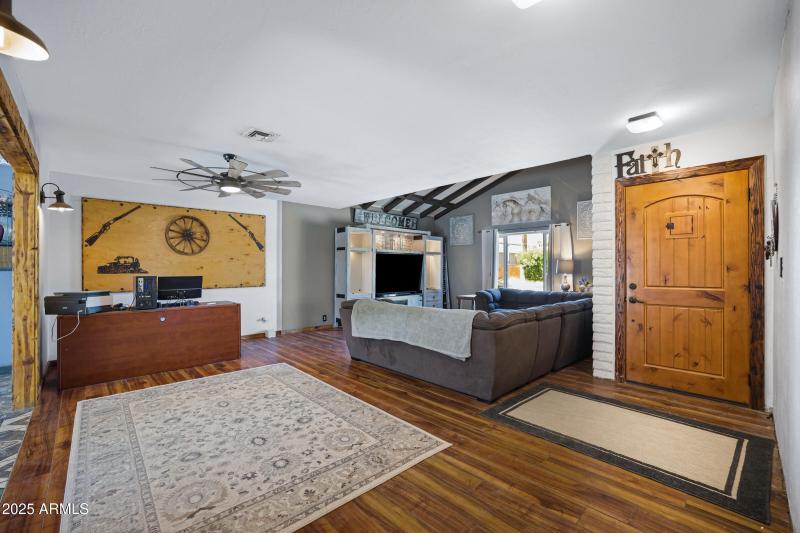 2921 N 103rd Ave-12