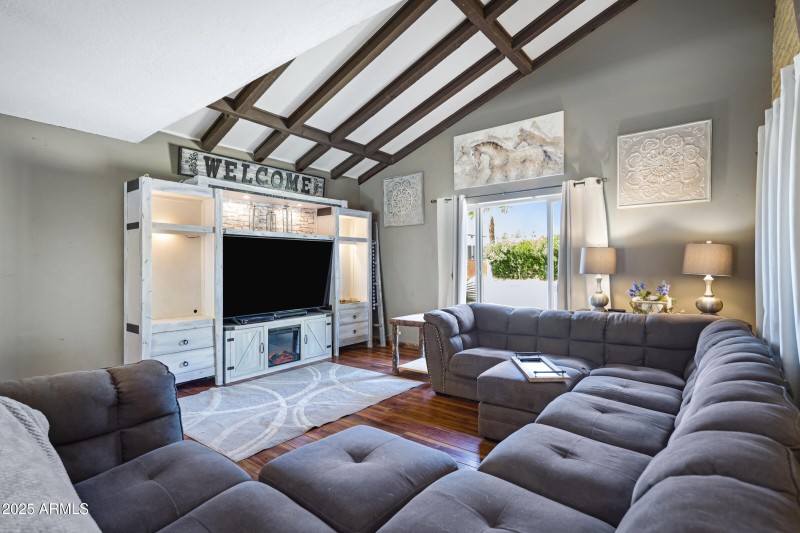 2921 N 103rd Ave-13