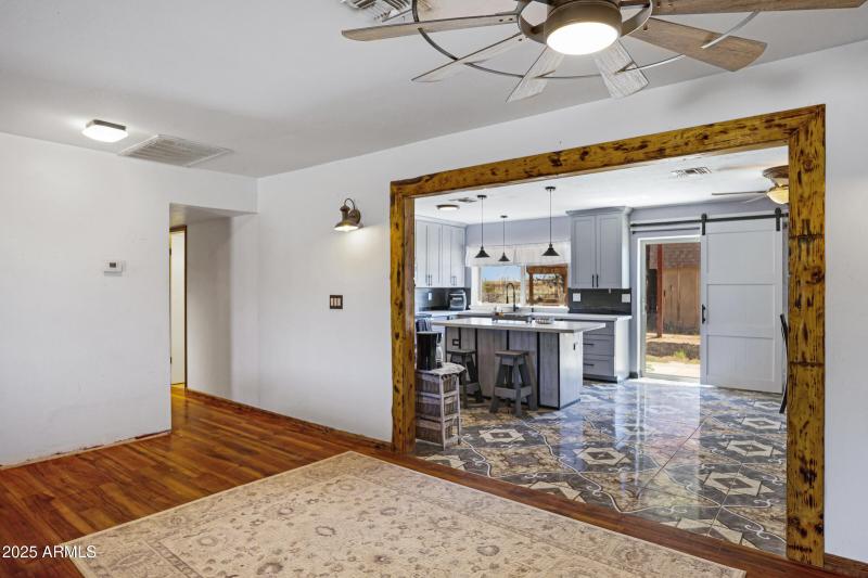 2921 N 103rd Ave-16