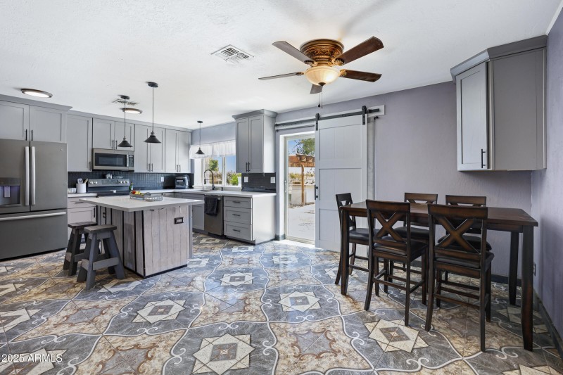 2921 N 103rd Ave-23