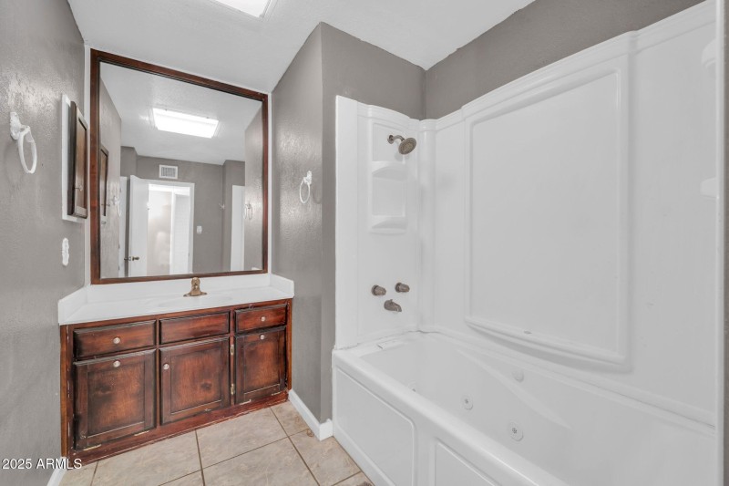 6217 W Orange DR, Glendale