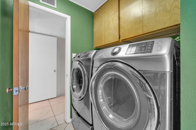 6217 W Orange DR, Glendale