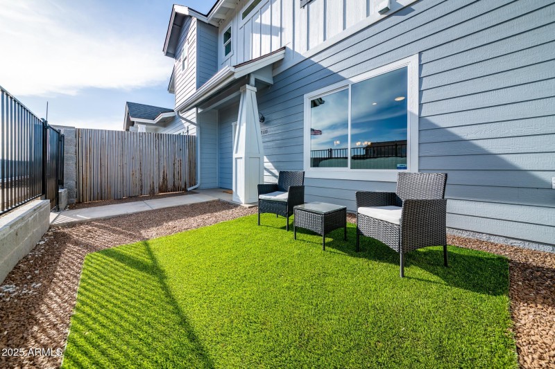 PLAN 1 FRONT YARD 2