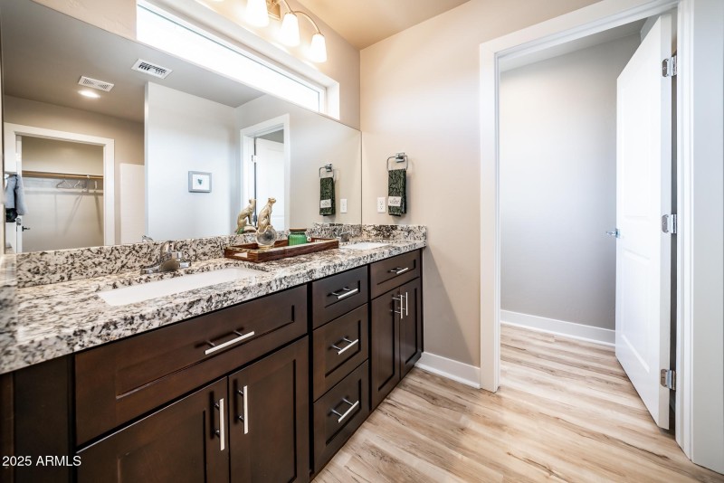12189 Bliss Ave Interiors (12 of 20)