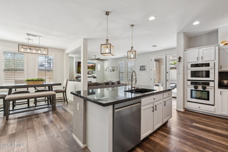 Open Kitchen