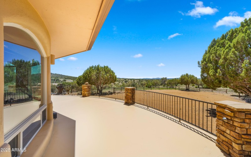 Front Deck2