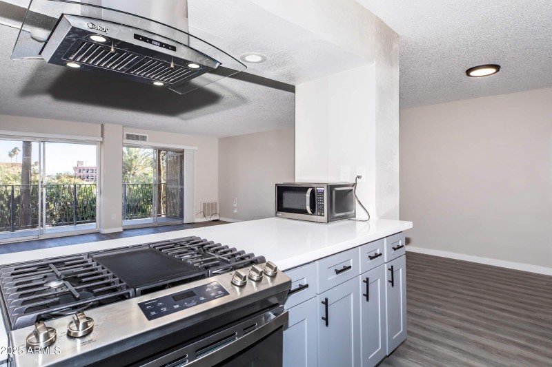1 Kitchen 1.1
