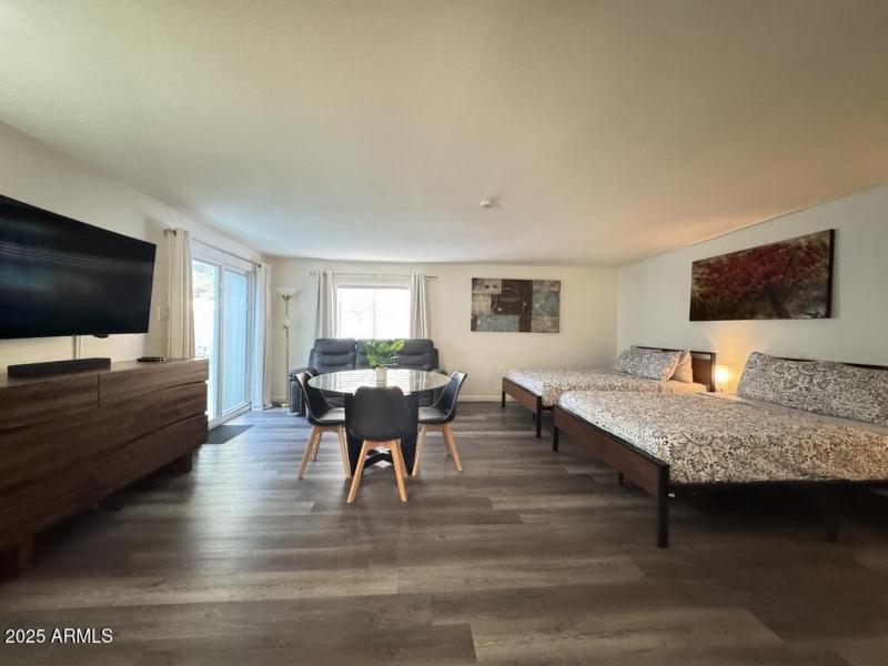 AED8A17B-C018-43A9-A91F-913C75E1AACD_1_1