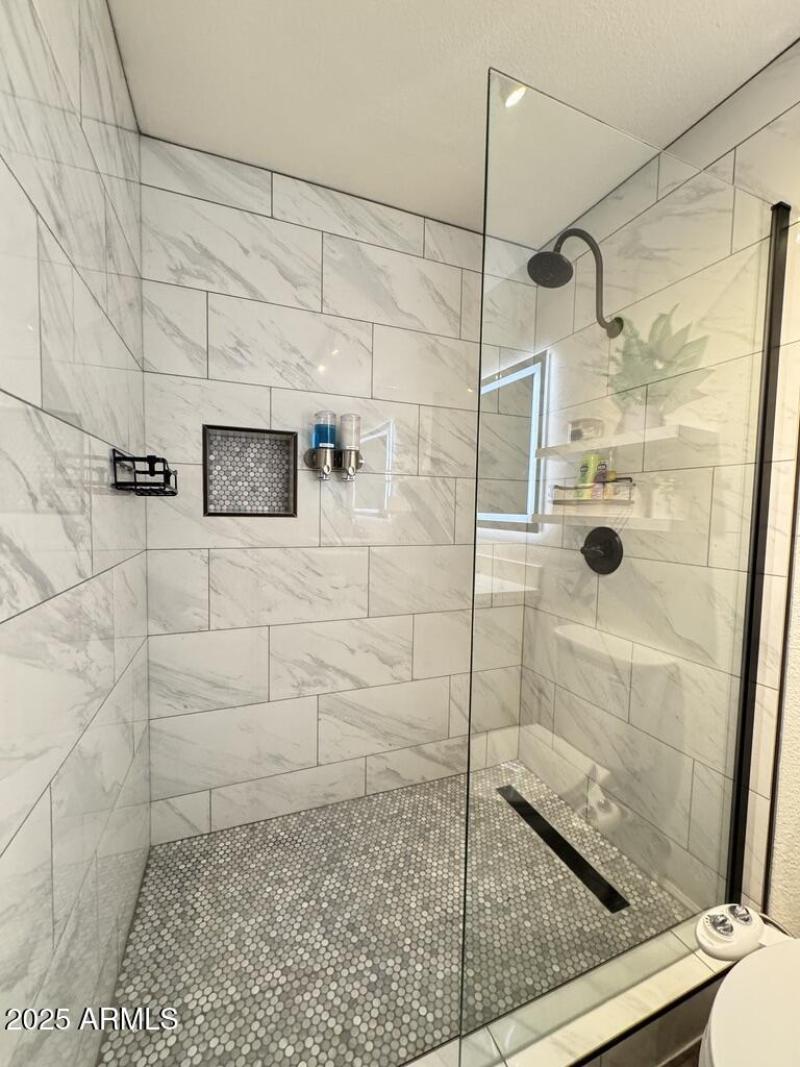 BCAFA45E-63F6-4A57-AD88-CF6806E4B53D_1_1