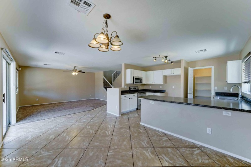 10524 W Pima St-8