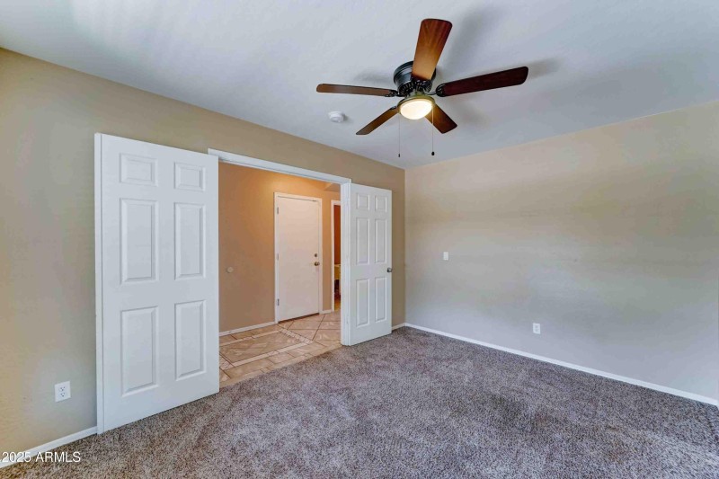 10524 W Pima St-15
