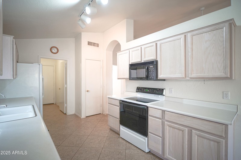 19961 N Coyote Lakes Pkwy X-23