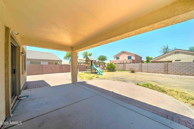 10524 W Pima St-41