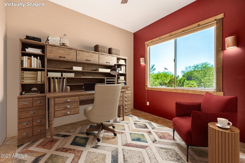 OFFICE VIRTUAL STAGED