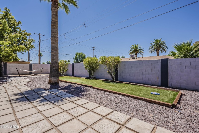 PRIVATE BACK YARD