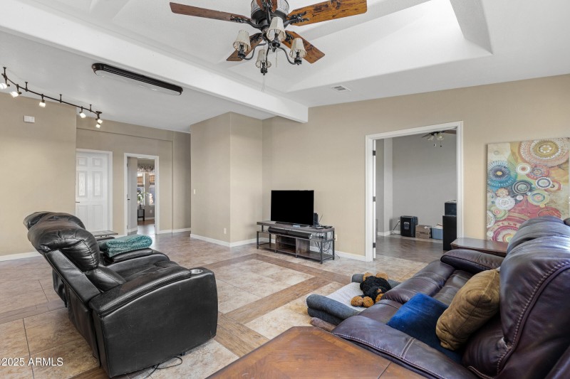 33682 N Bell Rd-11