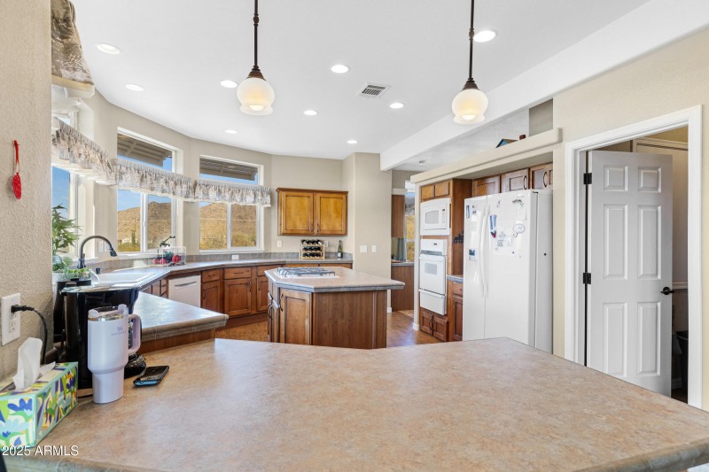 33682 N Bell Rd-15