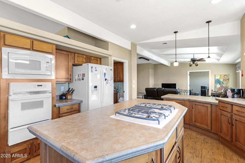 33682 N Bell Rd-17