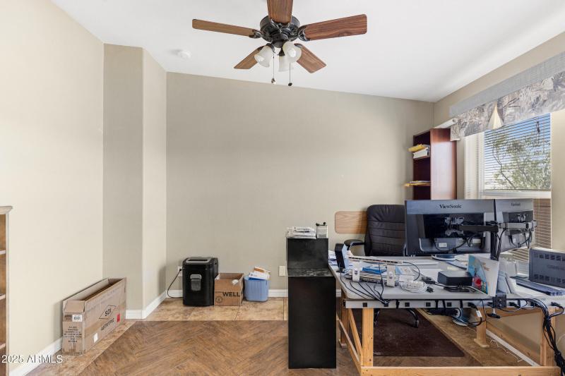 33682 N Bell Rd-20