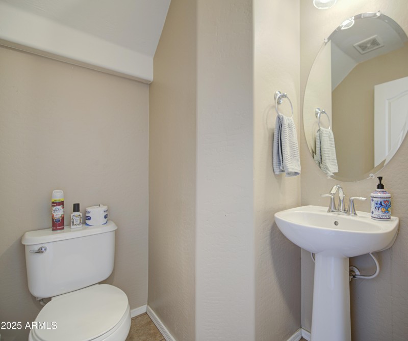 Half Bath-pic 2