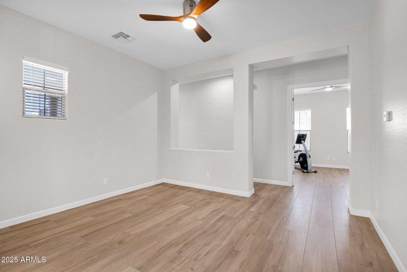 16-web-or-mls-P1234193