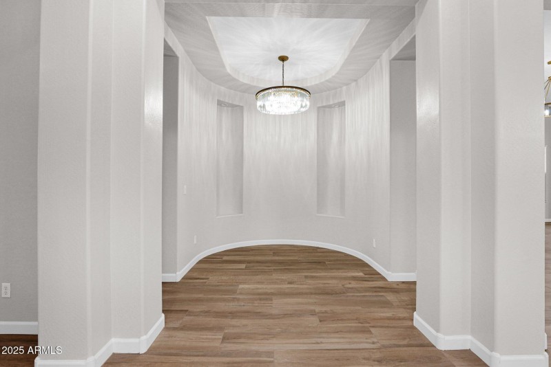 18-web-or-mls-P1234196