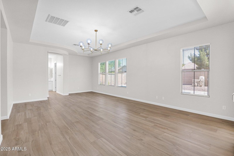 21-web-or-mls-P1234201